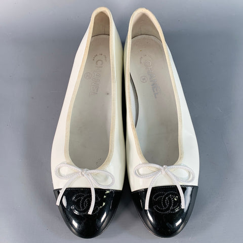 CHANEL Size 9 White Black Color Block Patent Leather Ballet Bow Flats