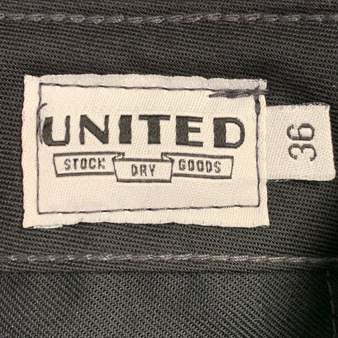 Pantalon décontracté UNITED en sergé de coton mélangé gris chiné, taille 36, devant plat