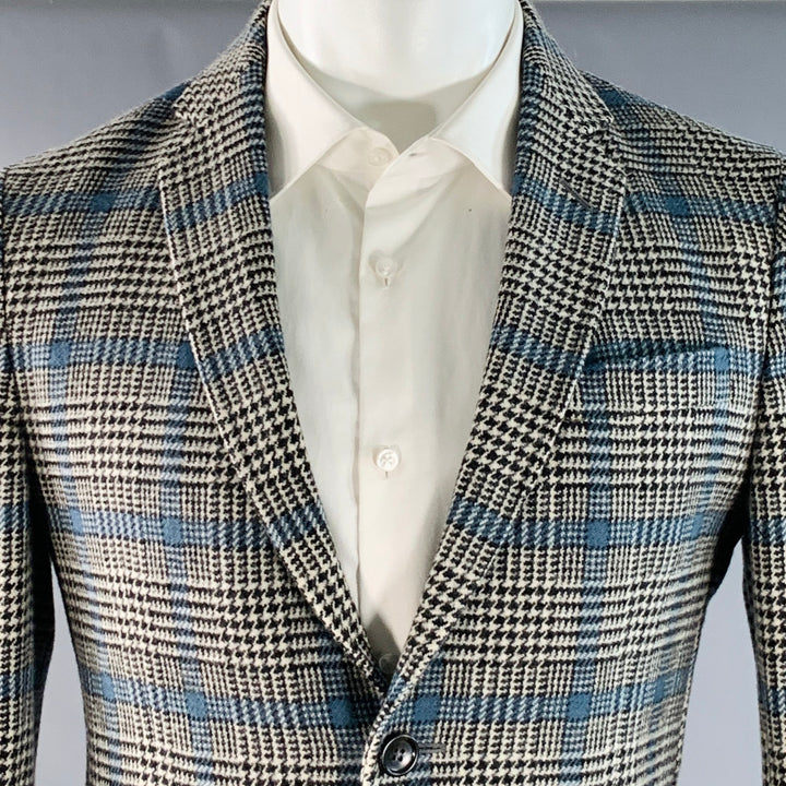 GUCCI Size 38 Black White Blue Glenplaid Wool Notch Lapel Suit