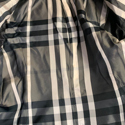 BURBERRY LONDON Size 4 Black Virgin Wool Blend Slim Fit Jacket Blazer