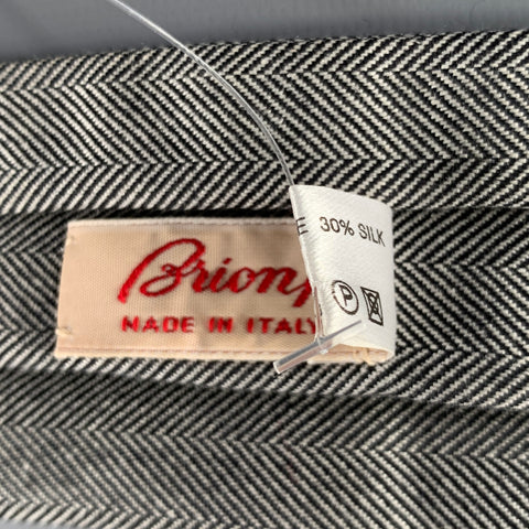 BRIONI Grey Black Herringbone Cashmere Silk Ascot