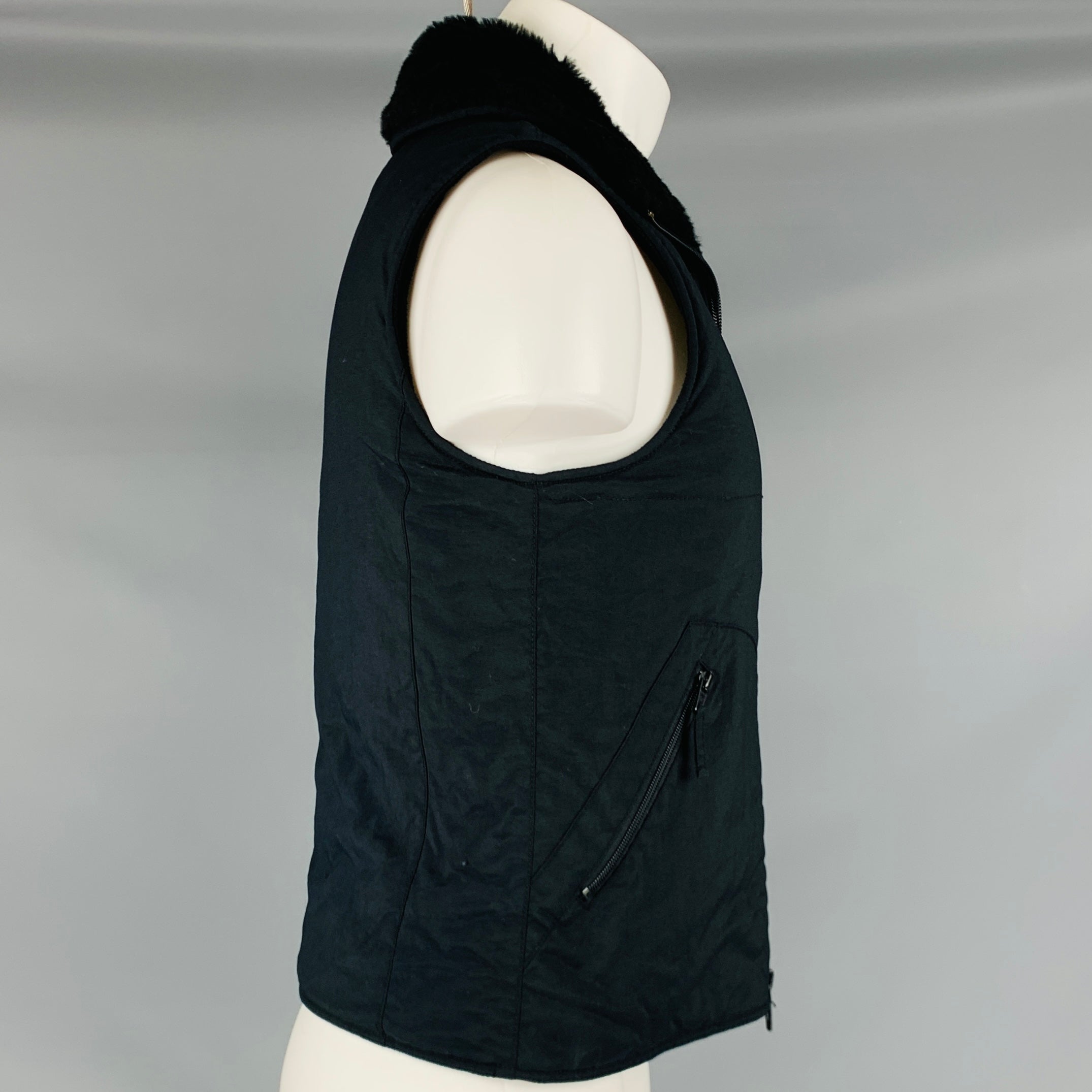 ARMANI EXCHANGE Size S Black Nylon Zip Up Vest – Sui Generis