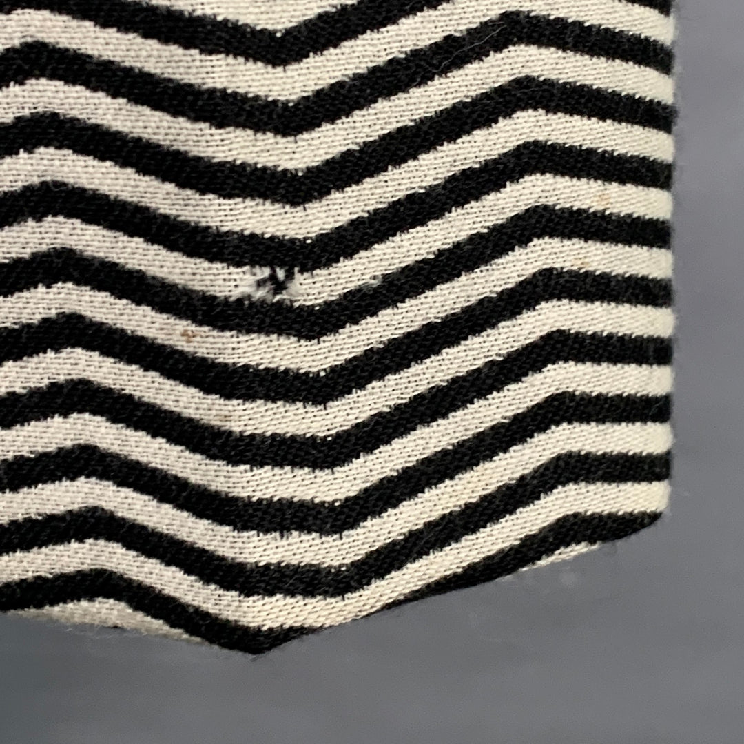 EMPORIO ARMANI Size 40 Regular Black White Chevron Virgin Wool Notch Lapel Suit