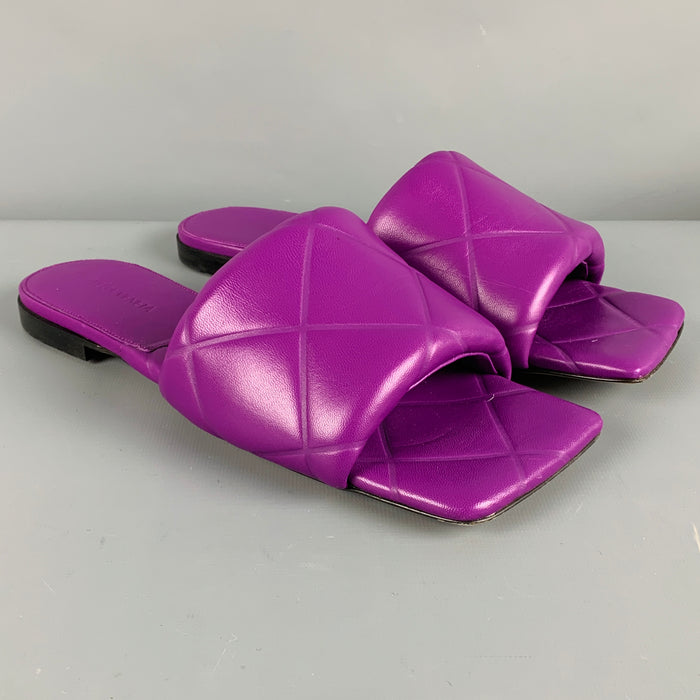 BOTTEGA VENETA Size 10 Purple Leather Quilted Square Toe Sandals