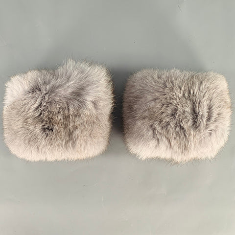 VINTAGE Grey Fur Cuffs Gloves