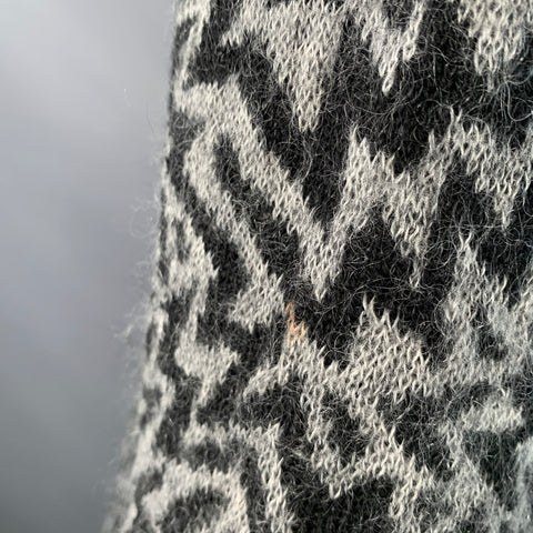 SAINT LAURENT 2019 Size L Grey Black Zig Zag Wool Blend Crew Neck Sweater