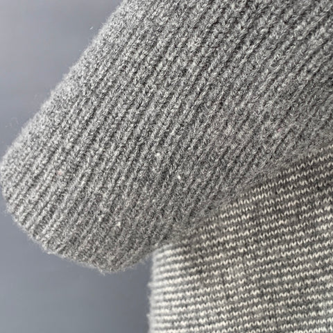 Cardigan ouvert à manches courtes en maille tricotée grise et blanche avec col châle, Taille M, SANS MARQUE