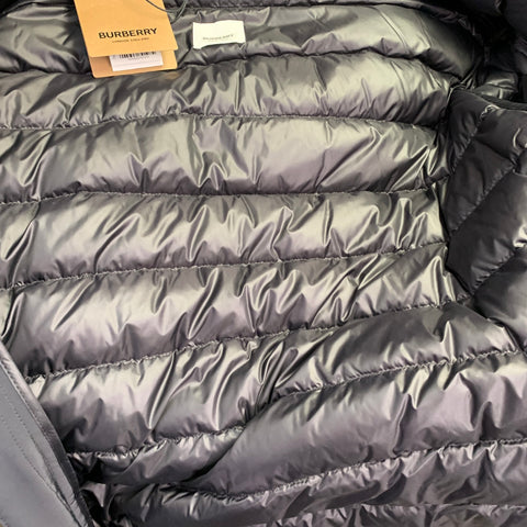 Manteau à capuche BURBERRY FW22 taille XL en polyamide matelassé noir olive « Barking »