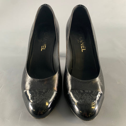 CHANEL Size 8.5 Black Leather Classic Pumps