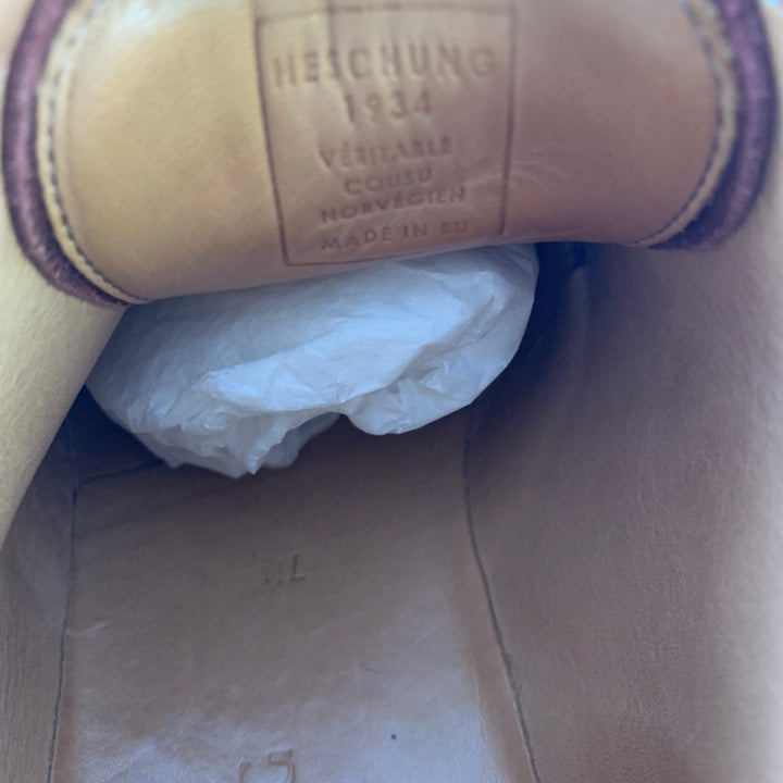 HESCHUNG Size 8.5 Burgundy Suede Chukka Boots