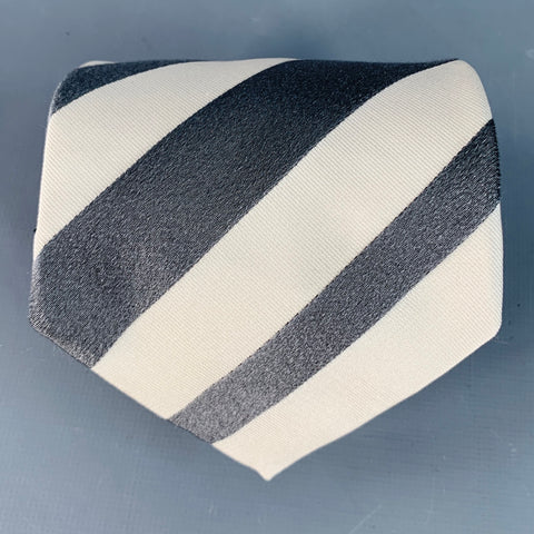 GIORGIO ARMANI Size Grey Cream Diagonal Stripe Silk Twill Tie