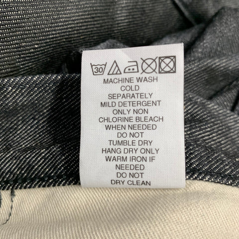 Marque : FABRIC BRAND & Co. Jean en denim selvedge noir, taille 34, braguette boutonnée