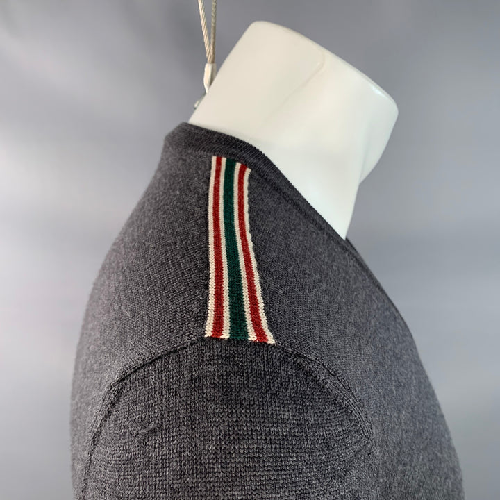 GUCCI Size M Charcoal Grey Red Green Contrast Trim Wool V-Neck Pullover