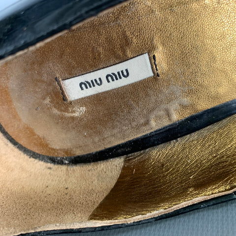 MIU MIU Fall 06 Size 8 Black Gold Patent Leather Platform Pumps