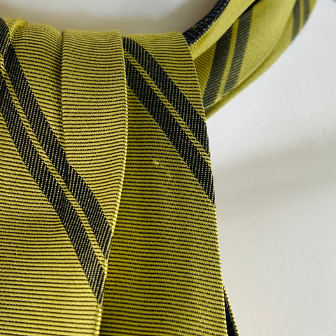 CERAVELO Black Yellow Diagonal Stripe Ascot