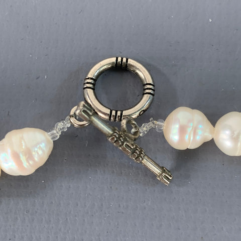 VINTAGE Ivory Beaded Pearl Necklace