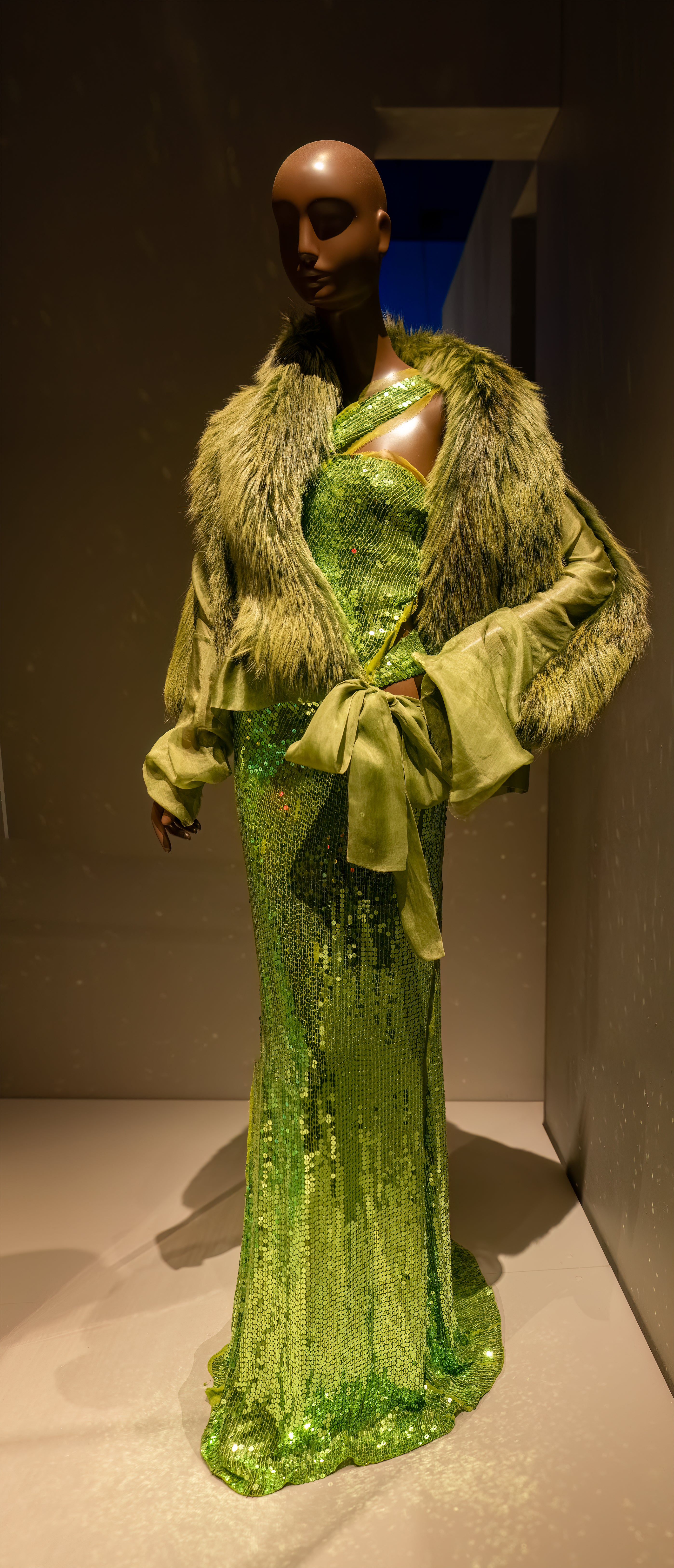 Gucci Fall 2004 evening ensemble