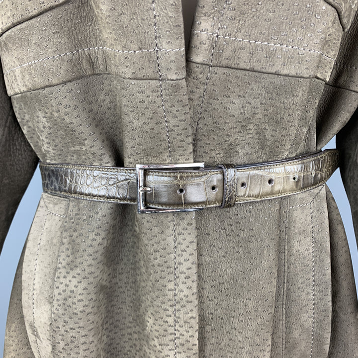 PRADA Talla S Abrigo militar con cinturón de cocodrilo de cuero ante texturizado verde oliva