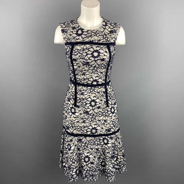 CAROLINA HERRERA Size 2 Navy & White Lace Cotton Blend Sheath Dress