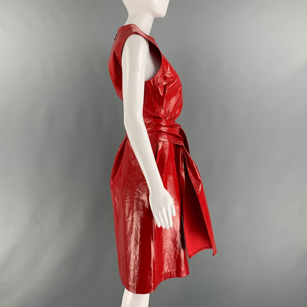 MSGM Size 4 Red Cotton Polyurethane Solid Shift Dress Sui Generis Designer Consignment MSGM Size 4 Red Cotton Polyurethane Solid Shift Dress Sui Generis Designer Consignment