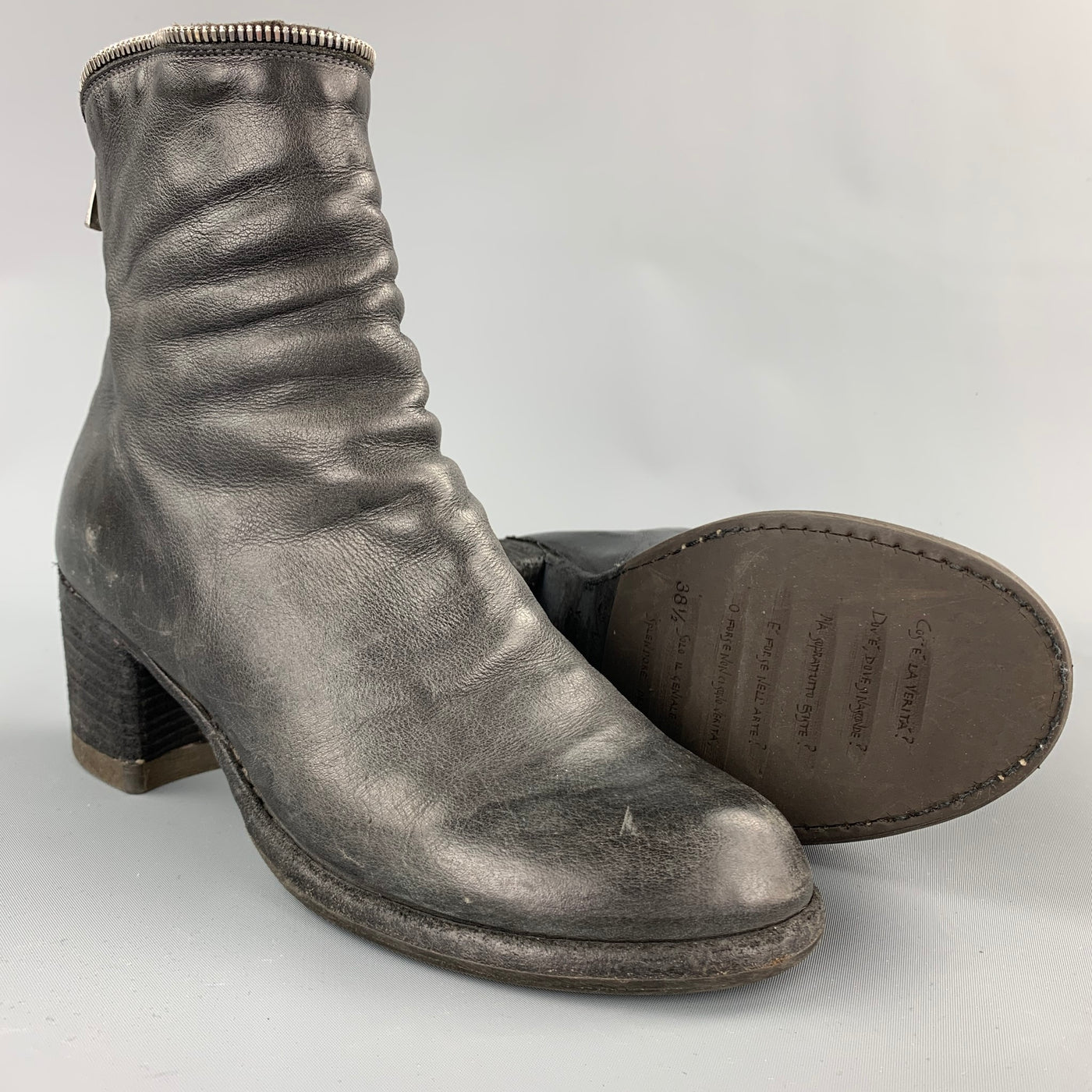 OFFICINE CREATIVE Size 8.5 Charcoal Distressed Leather Zipper Ankle Boots
