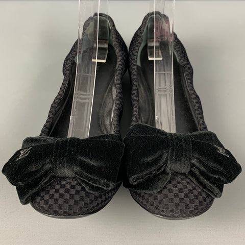 LOUIS VUITTON Talla 7 Bailarinas a cuadros de terciopelo negro
