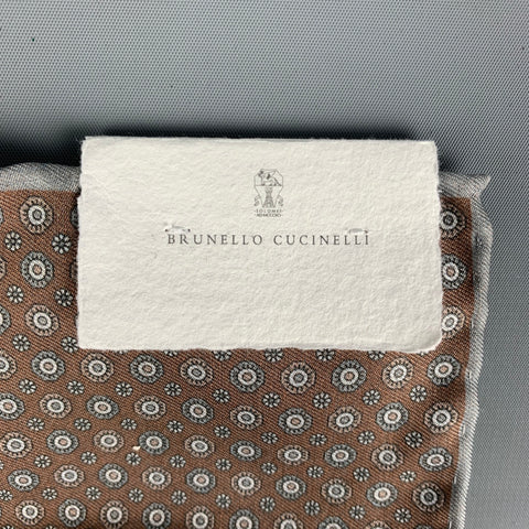 BRUNELLO CUCINELLI Pañuelo de bolsillo de algodón y seda con estampado mixto marrón marino