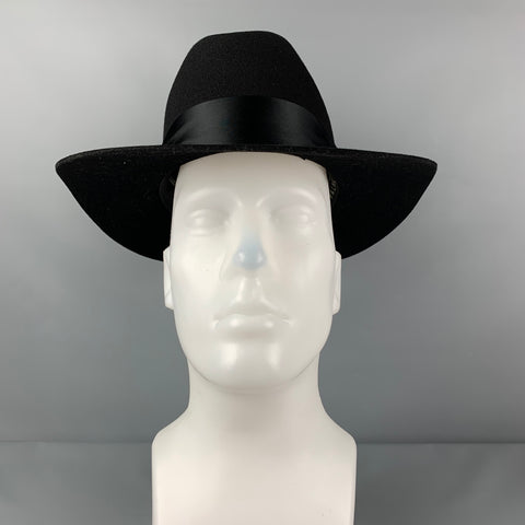VAN PALMA Black Wool Hat
