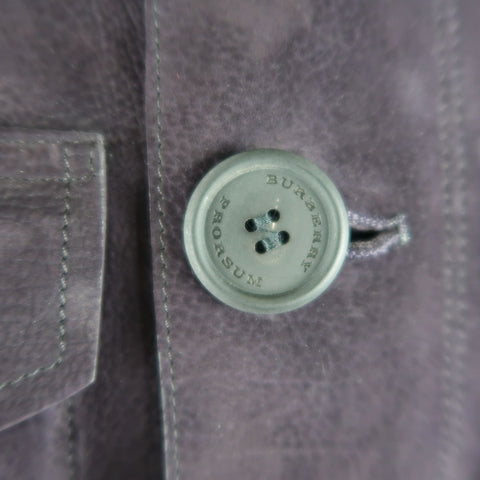 BURBERRY PRORSUM Printemps 2015 42 Veste ceinturée en daim violet aubergine avec poches plaquées