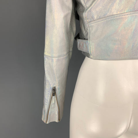 VEDA Chaqueta corta estilo motero de cuero metálico iridiscente plateado talla XS