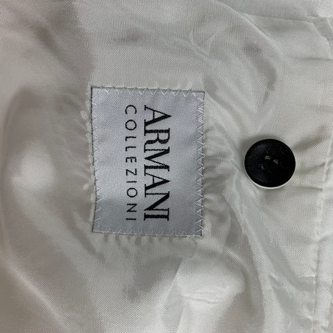 ARMANI COLLEZIONI Size 44 White Textured Viscose / Linen Peak Lapel Sport Coat