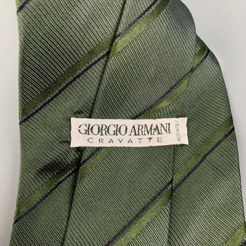 GIORGIO ARMANI Cravate en soie vert foncé