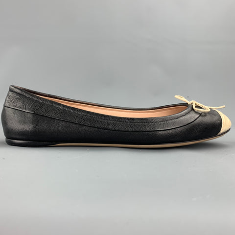 REED KRAKOFF Talla 7.5 Zapatos planos con punta de cuero en dos tonos en negro y beige