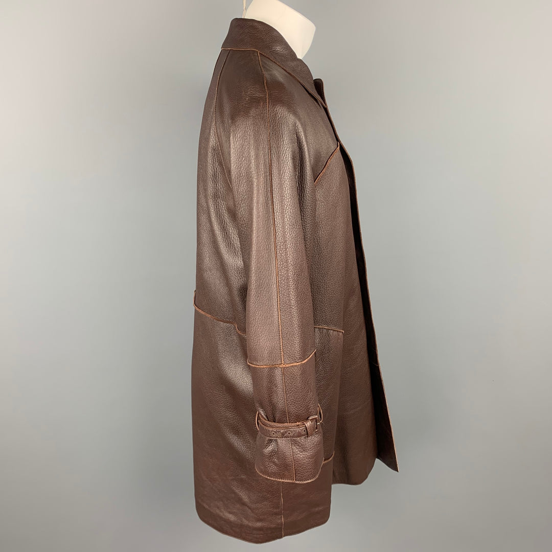 BOTTEGA VENETA Talla 38 Abrigo con broches ocultos de cuero marrón