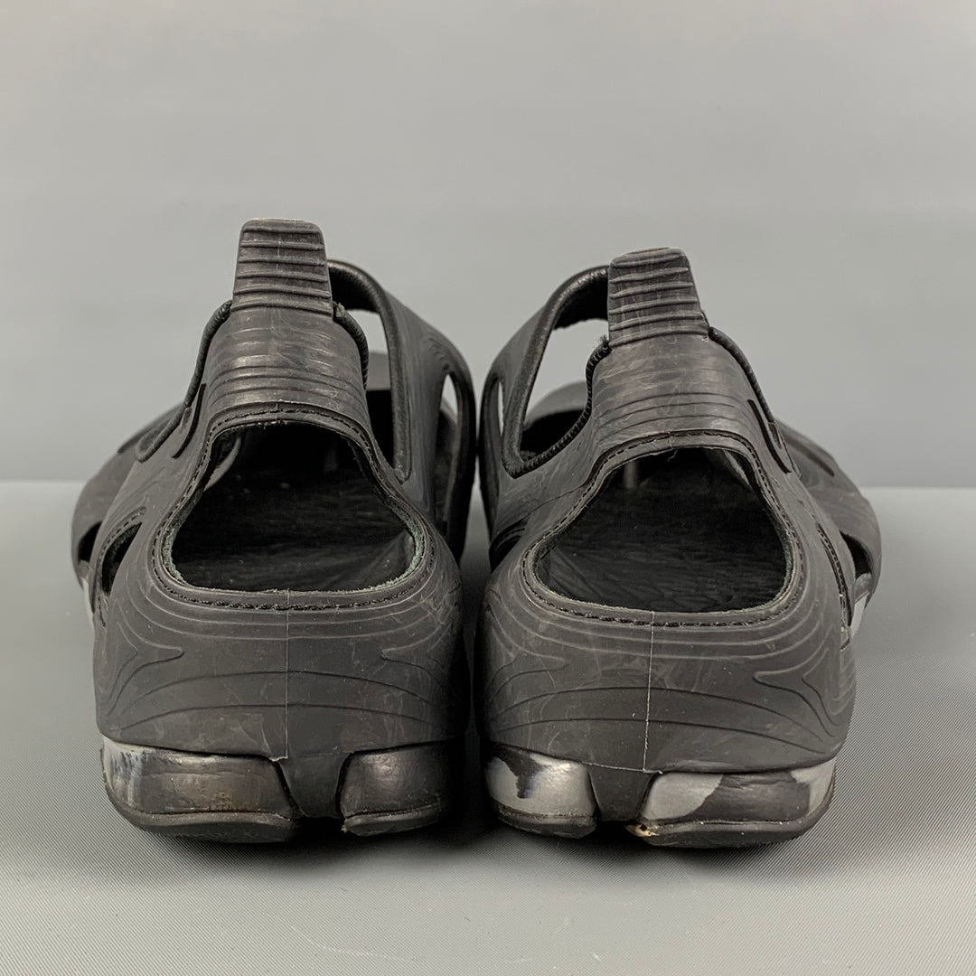 NIKE Size 11 Black Marbled TPU Split Toe ACG Free Rift Sandals