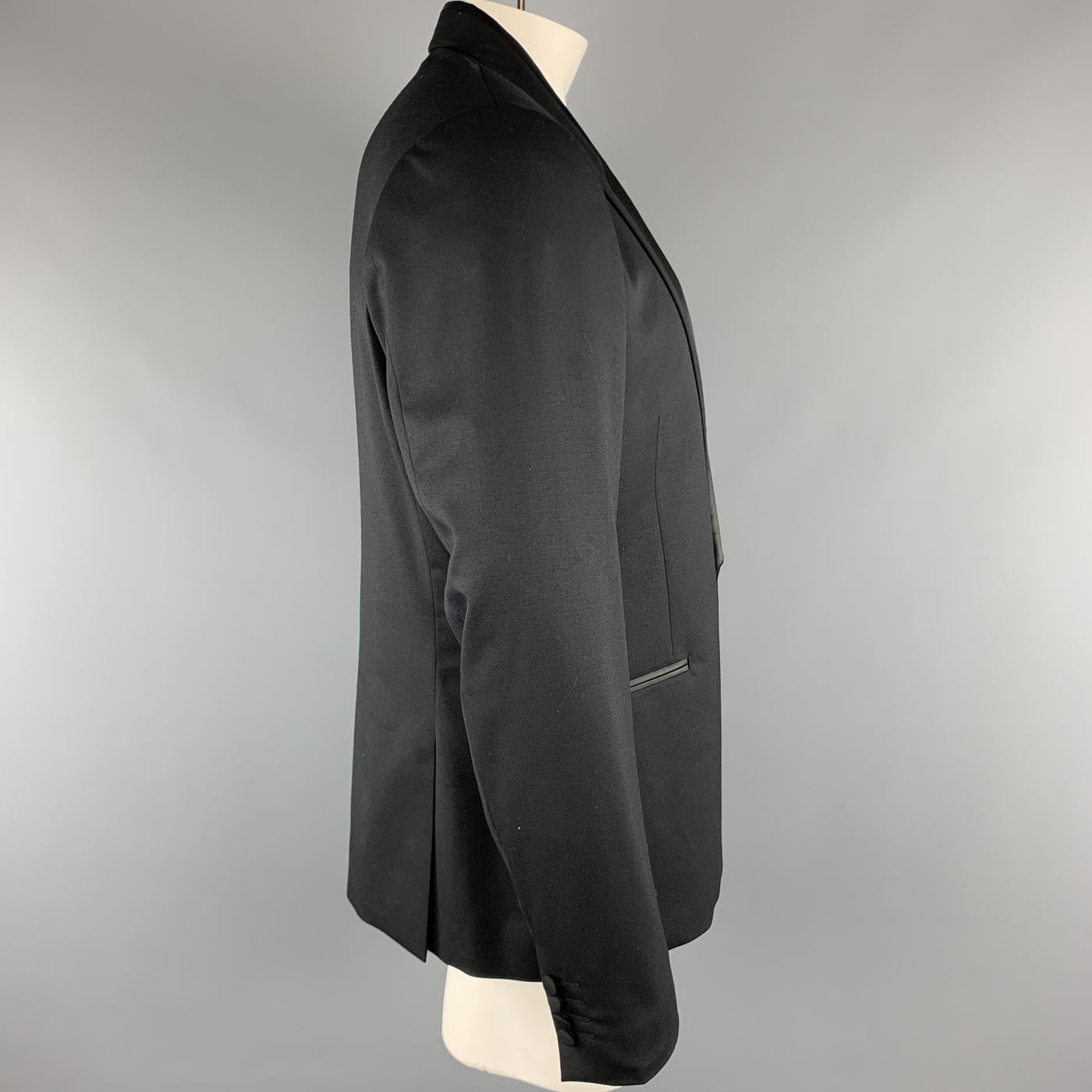 PAUL SMITH Black Solid Wool Size 44 Shawl Collar Sport Coat