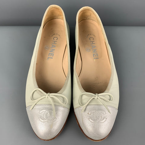 CHANEL Talla 7 Bailarinas con punta de cuero color menta