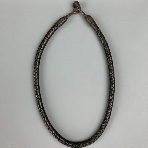 Collier ras du cou en cuir tissé marron VINTAGE