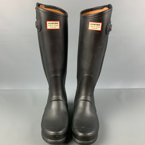 HUNTER x RAG 7 BONE Size 7 Black Rubber Zip Up Boots