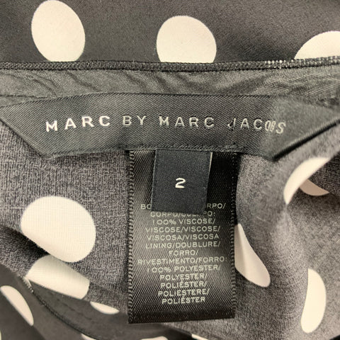 MARC by MARC JACOBS Vestido acampanado de viscosa con lunares blancos y negros talla 2