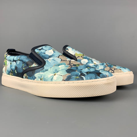 GUCCI GG Supreme Monogram Blooms Dublin Talla 9 Zapatillas sin cordones de lona con revestimiento floral azul y blanco