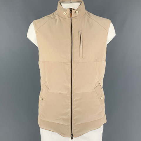 BRUNELLO CUCINELLI Chaleco de nailon y poliéster acolchado color canela Talla XL