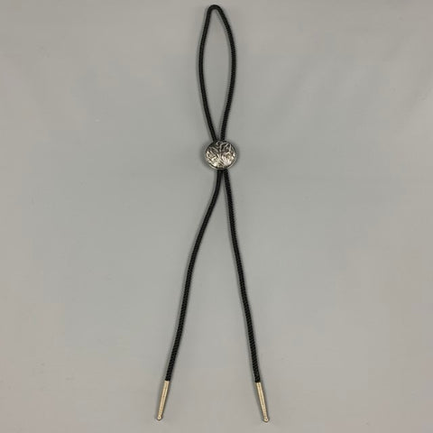 VINTAGE Noir Argent Cordon Tressé Broche Ronde Bolo Cravate