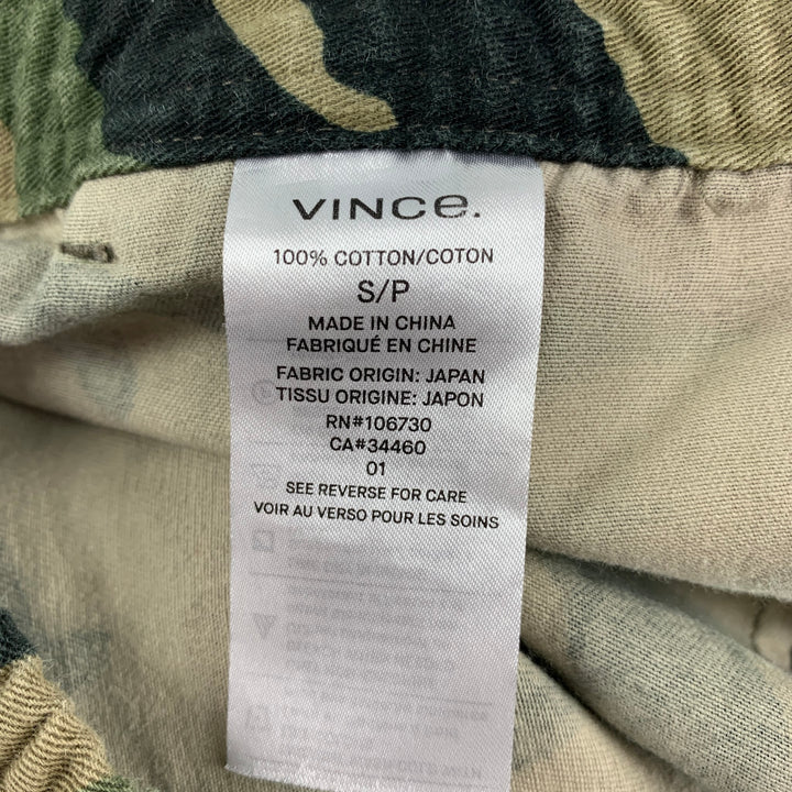 VINCE Size S Green & Brown Camo Cotton Cargo Shorts