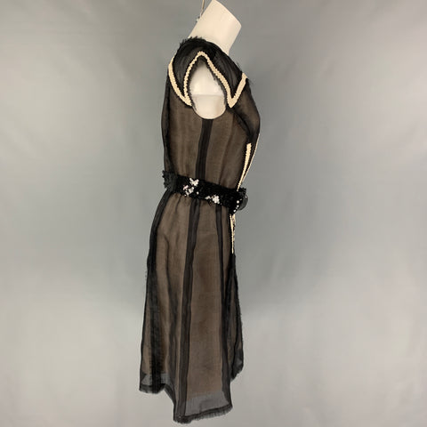 CHANEL 08P Talla 6 Vestido de cóctel de corte A con apliques de seda blanco y negro