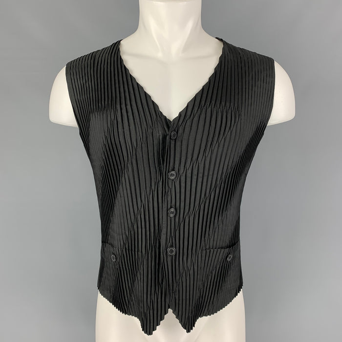 ISSEY MIYAKE Size M Black Pleated Polyester Vest