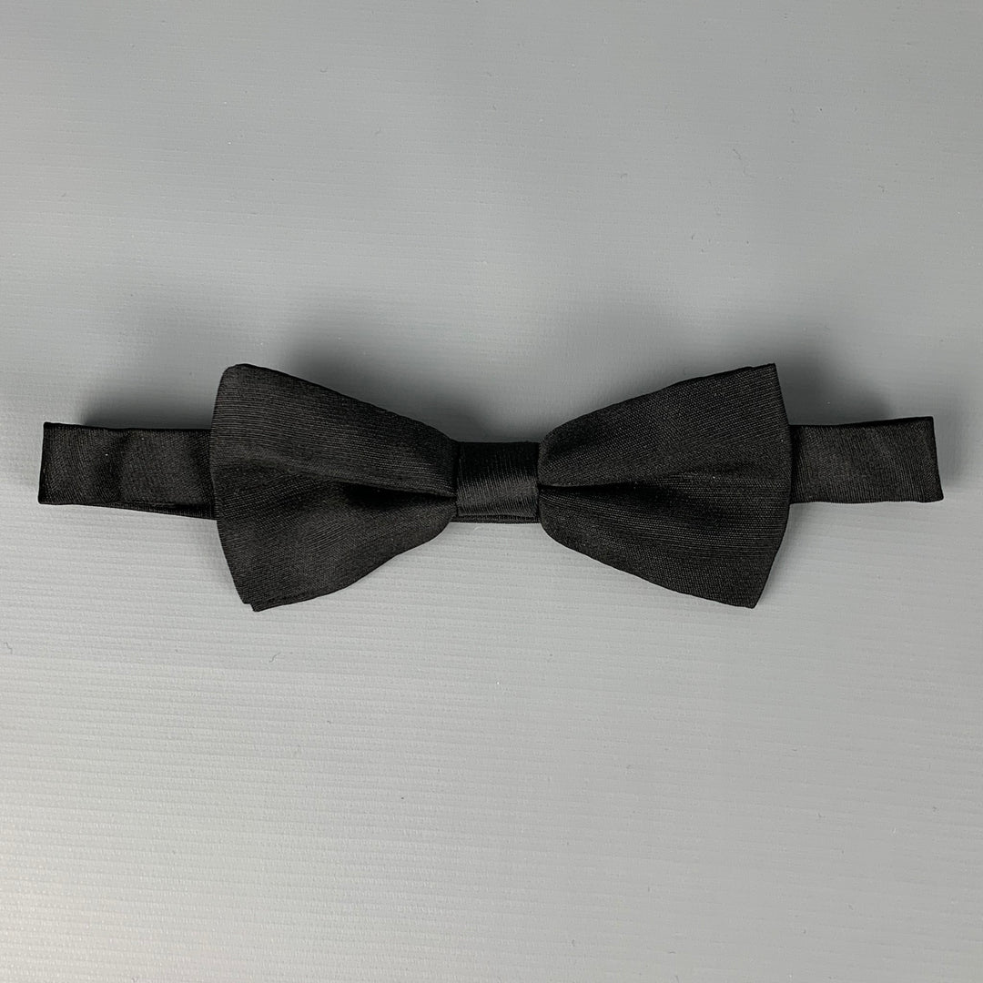 ERMENEGILDO ZEGNA Black Silk Satin Bow Tie