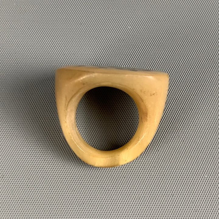 HENRY BEGUELIN Studded Horn Ring