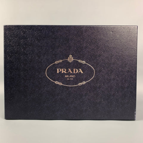 PRADA Talla 12 Zapatos con cordones y plataforma de cuero perforado azul marino y blanco