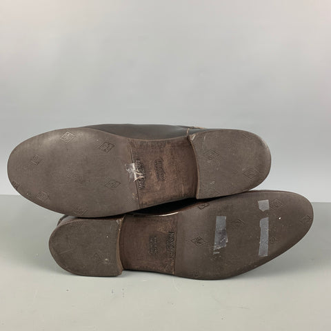 YVES SAINT LAURENT Talla 9 Botas sin cordones de cuero marrón